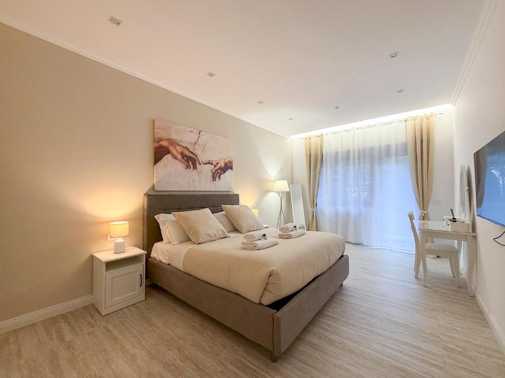Vatican House Crocifisso 51