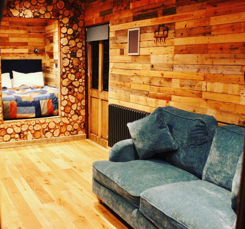 The Little Stable - La Piccola Stalla