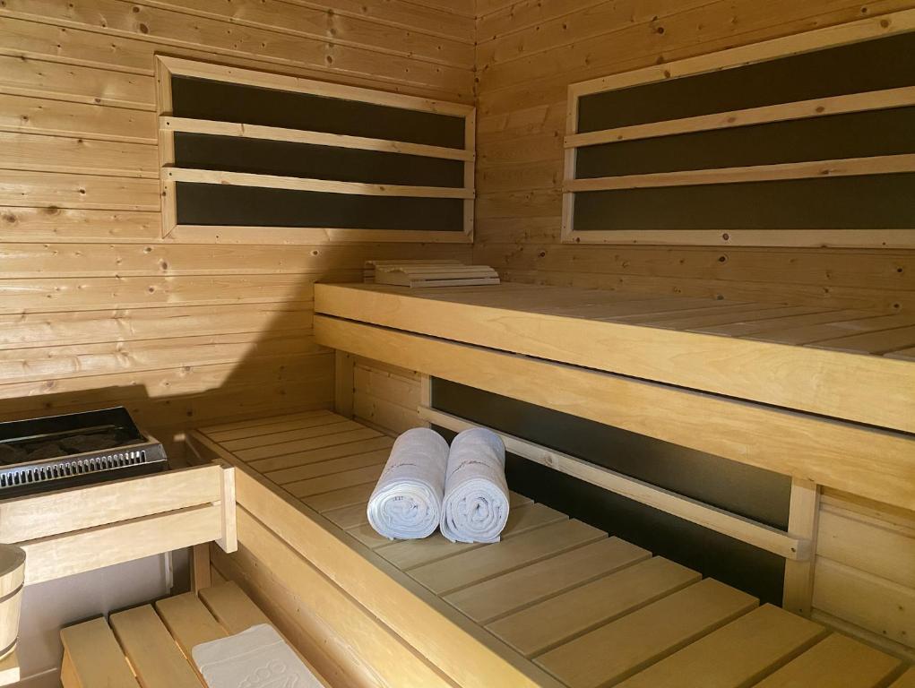 Fotografie z fotogalerie ubytování Spacious apartment in nature with sauna! v destinaci Postojna