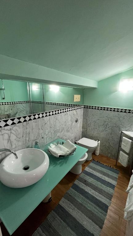 A bathroom at Casa Vacanze Funicolare