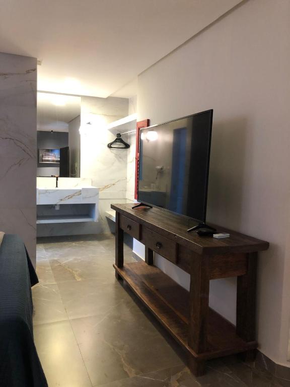 TV a/nebo společenská místnost v ubytování W4 Hotel