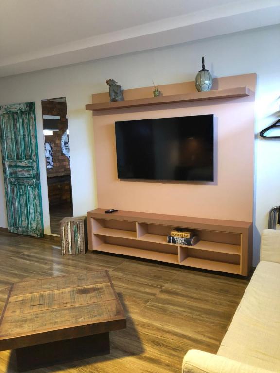 TV a/nebo společenská místnost v ubytování W4 Hotel
