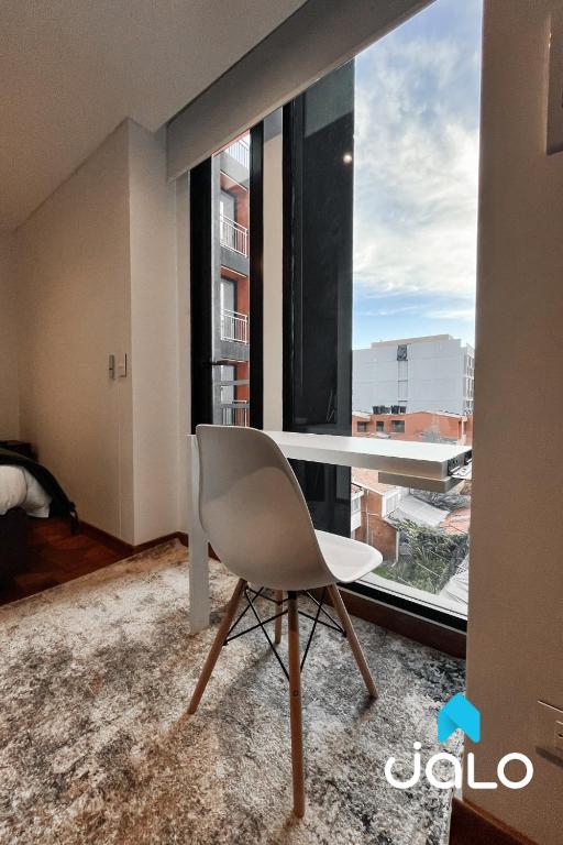 Nespecifikovaný výhled na hory nebo výhled na hory při pohledu z hotelu