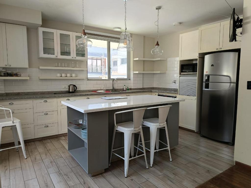 Η κουζίνα ή μικρή κουζίνα στο Cozy Flat-Beautiful Kitchen and Excelent Location