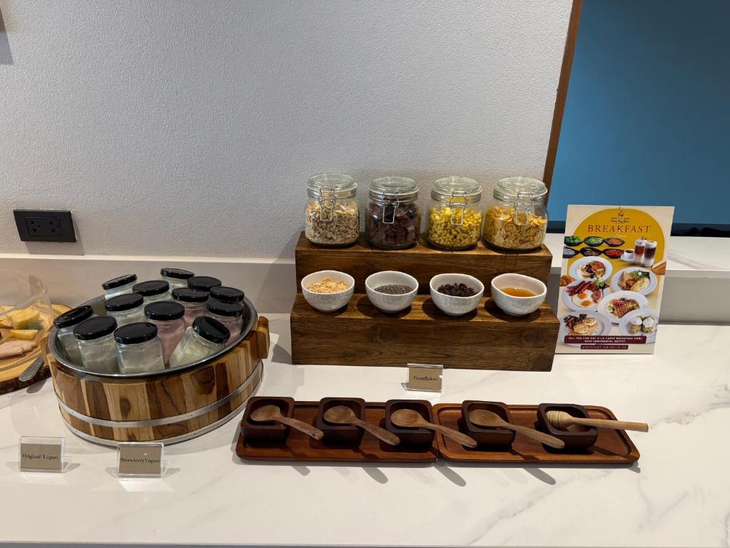 March Hotel & Suite Riverside - Resim 33