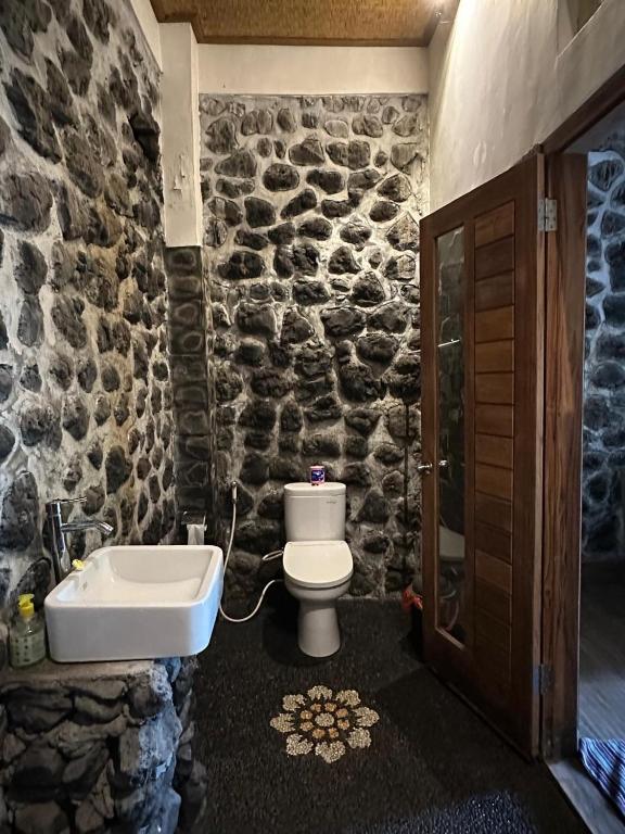 Koupelna v ubytování Omunity Bali