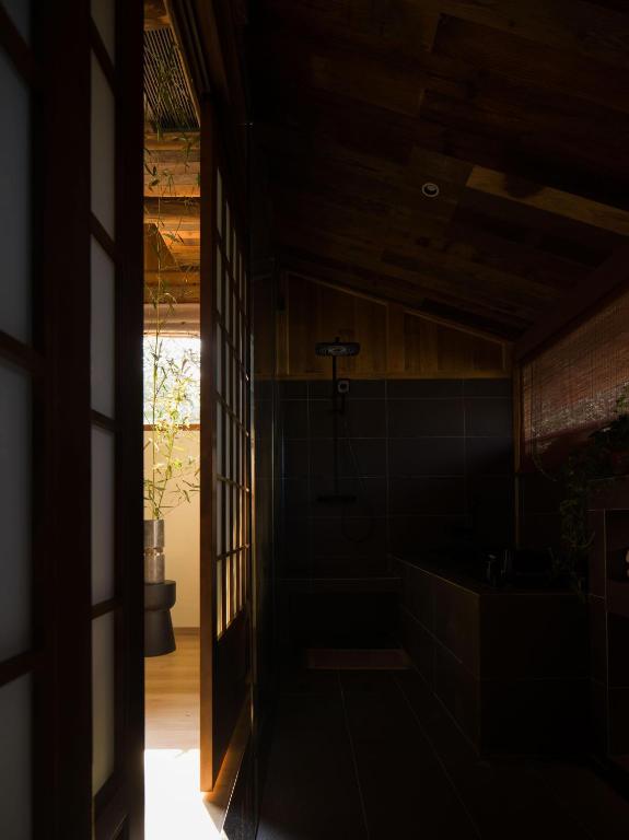 Chongqing şehrindeki Yunzhu Healing Boutique B&B tesisine ait fotoğraf galerisinden bir görsel
