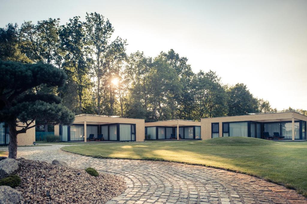 Zahrada ubytování Villa Resort & Organic Spa - modernizace 2025