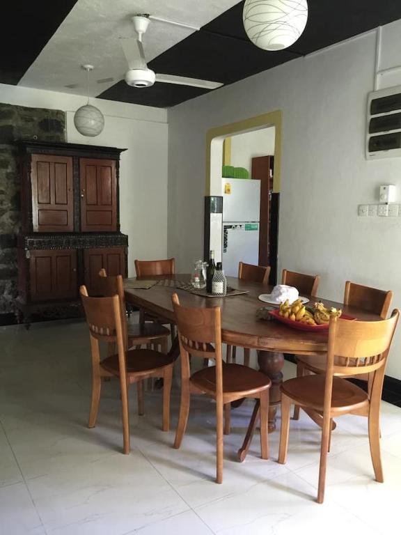 Kuchyň nebo kuchyňský kout v ubytování Host In Wegiriya Kandy