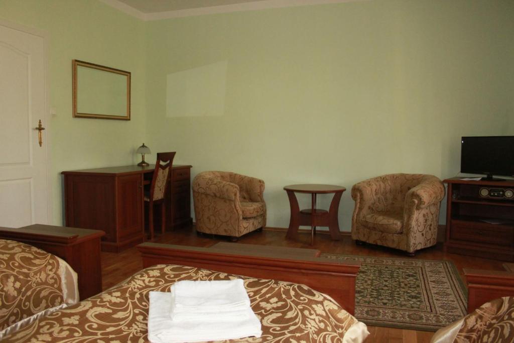 Pałac w Nosowie - Drievoudige Kamer Met Een Eigen Badkamer