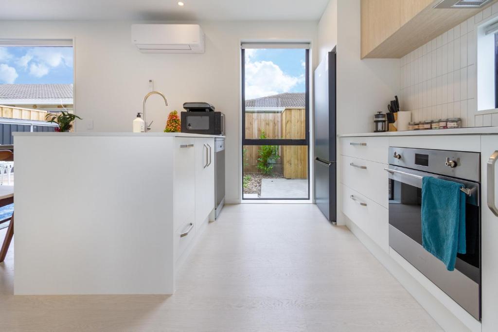 Affordable Comfort 2BR with Carpark - Resim 19