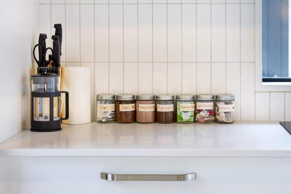 Affordable Comfort 2BR with Carpark - Resim 20