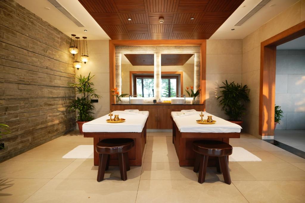 Fotografie z fotogalerie ubytování Moksha Himalaya Spa Resort v destinaci Kasauli