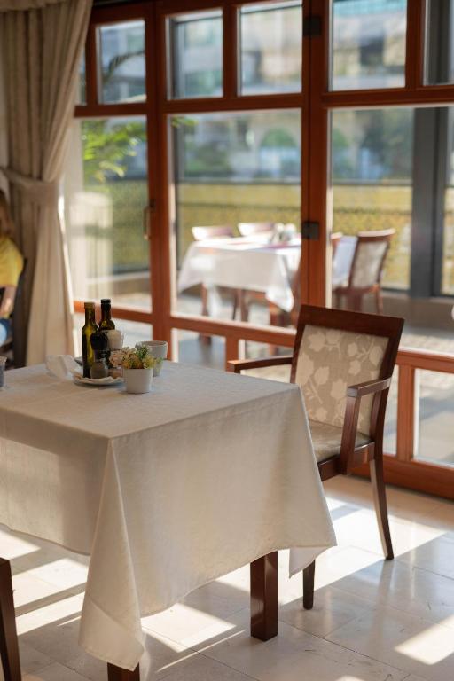 Predel za sedenje v nastanitvi Hotel Bristol
