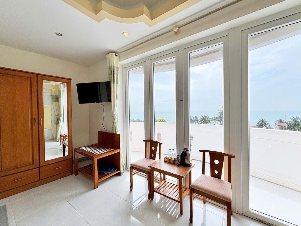 TV/trung tâm giải trí tại Ha Phuong Mui Ne Hotel
