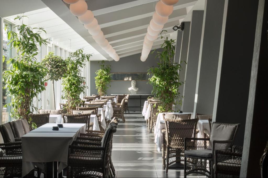 Restaurace v ubytování Hotel Fredensborg Store Kro