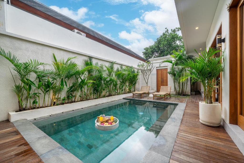 Bazén v ubytování Balibay 3 - Luxurious Private Villa with Pool, Just Minutes from the City Center! nebo v jeho okolí