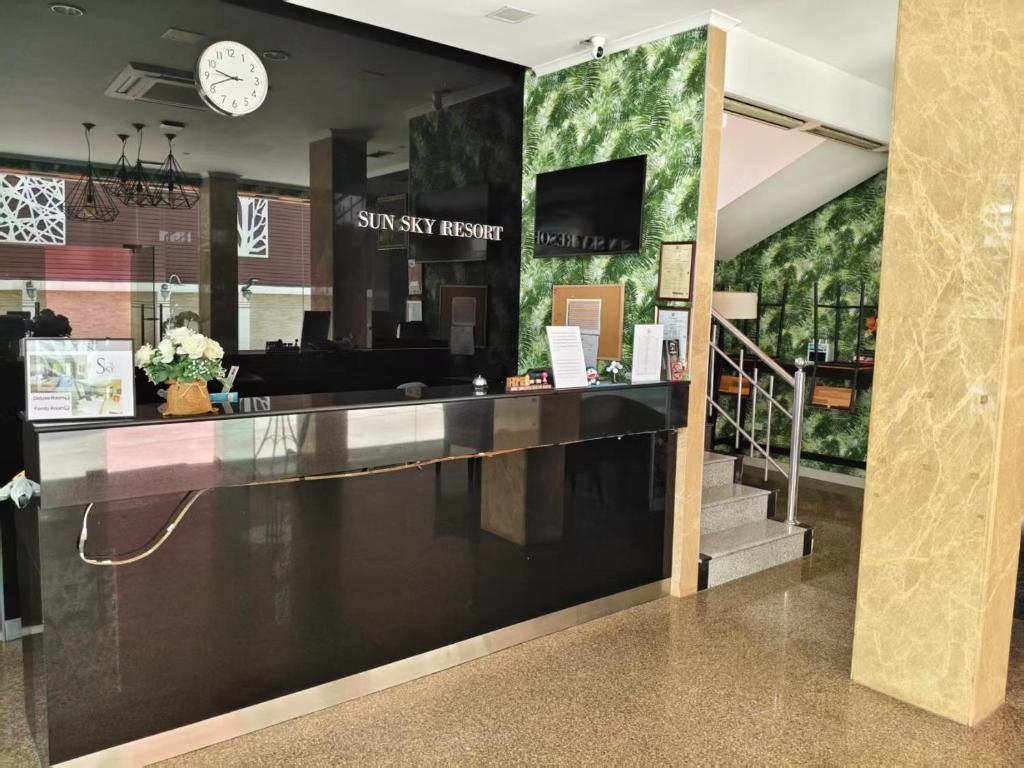 Sun Sky Resort Near Beach - Resim 31