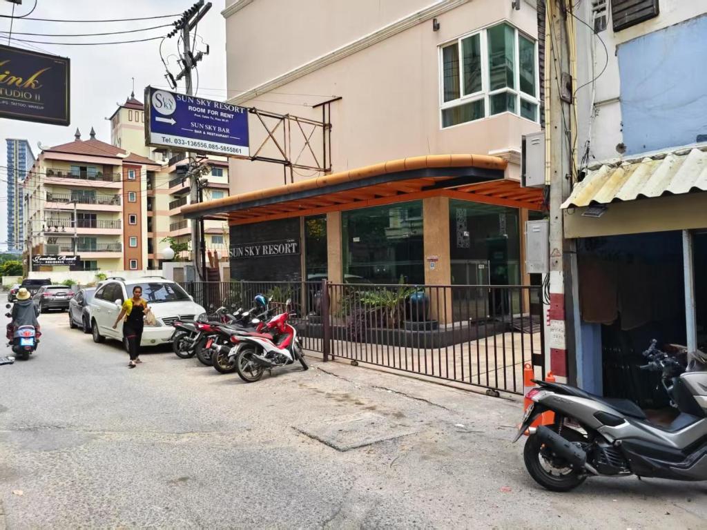 Sun Sky Resort Near Beach - Resim 32