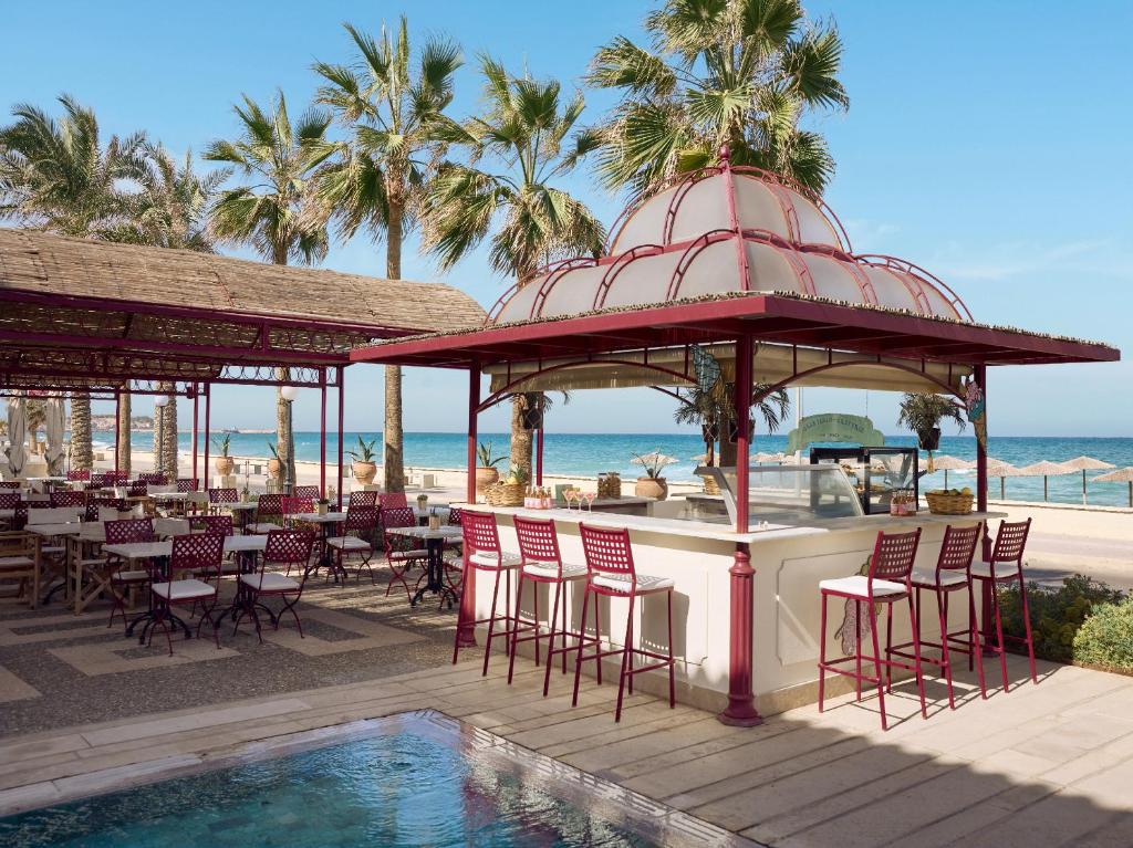 Grecotel Plaza Beach House - Resim 7