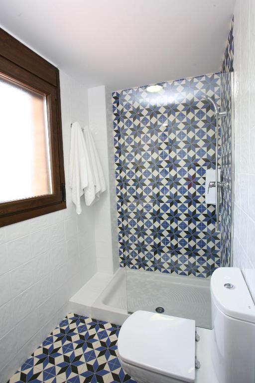 Kúpeľňa v ubytovaní CASA RURAL MIRALTAJO