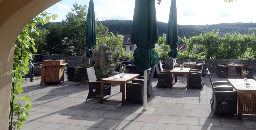 Nespecifikovaný výhled na hory nebo výhled na hory při pohledu z hotelu