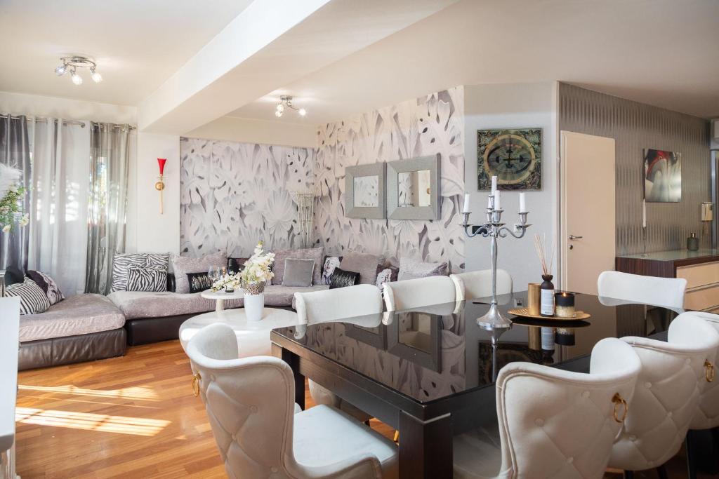 Posezení v ubytování Beachfront apartment Romilda
