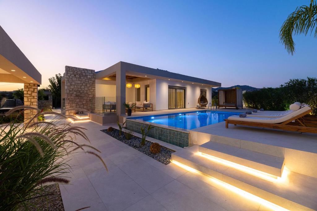 Hồ bơi trong/gần Golf Beach Villa