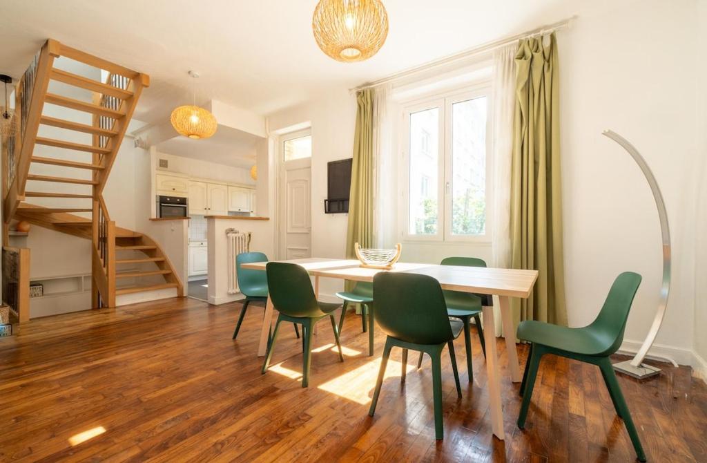 Photo de la galerie de l'établissement Maison 4 chambres et jardin - 5 minutes gare, à Rennes