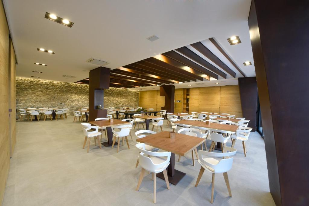 Restaurace v ubytování Borgotufi Albergo Diffuso