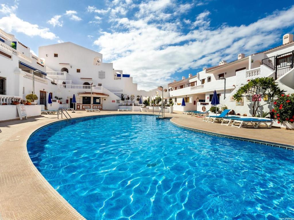 Port Royale shine and bright, heated pool