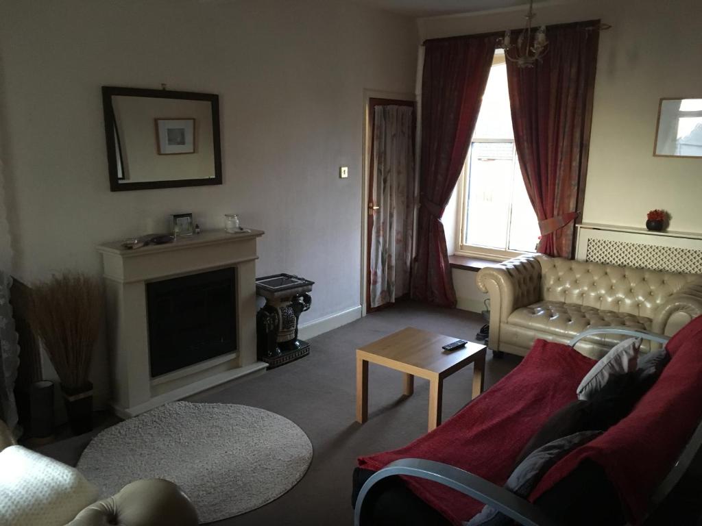 Posezení v ubytování Burntisland Sands Hotel