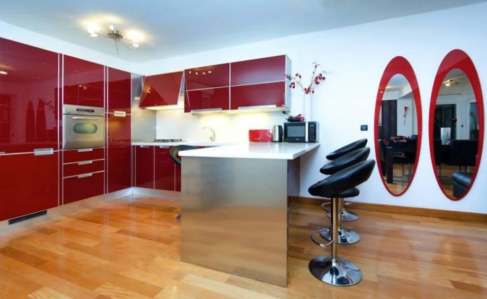 Kuchyň nebo kuchyňský kout v ubytování Beachfront apartment Romilda