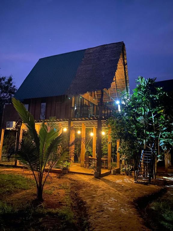 Zahrada ubytování Habarana Tree House -vory Lake - FREE jeep safari