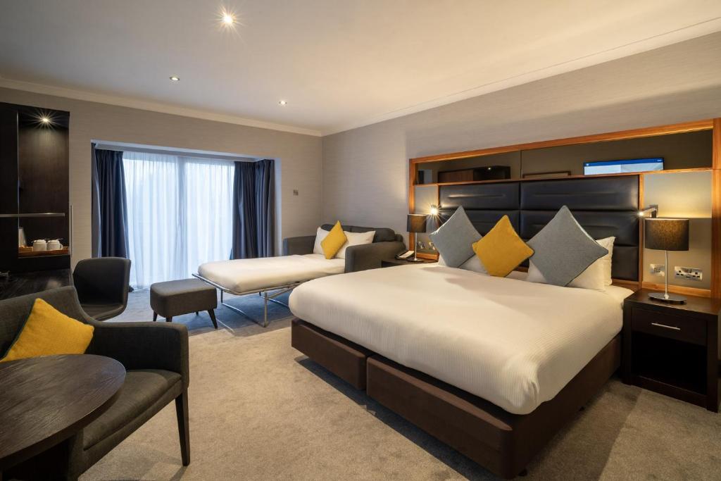 Felbridge Gatwick Hotel & Spa - Superior Family Room