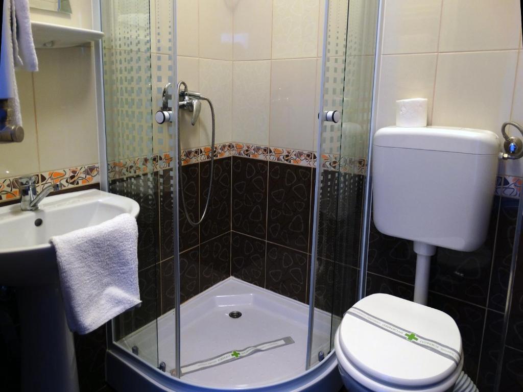 Koupelna v ubytování Prince Hotel