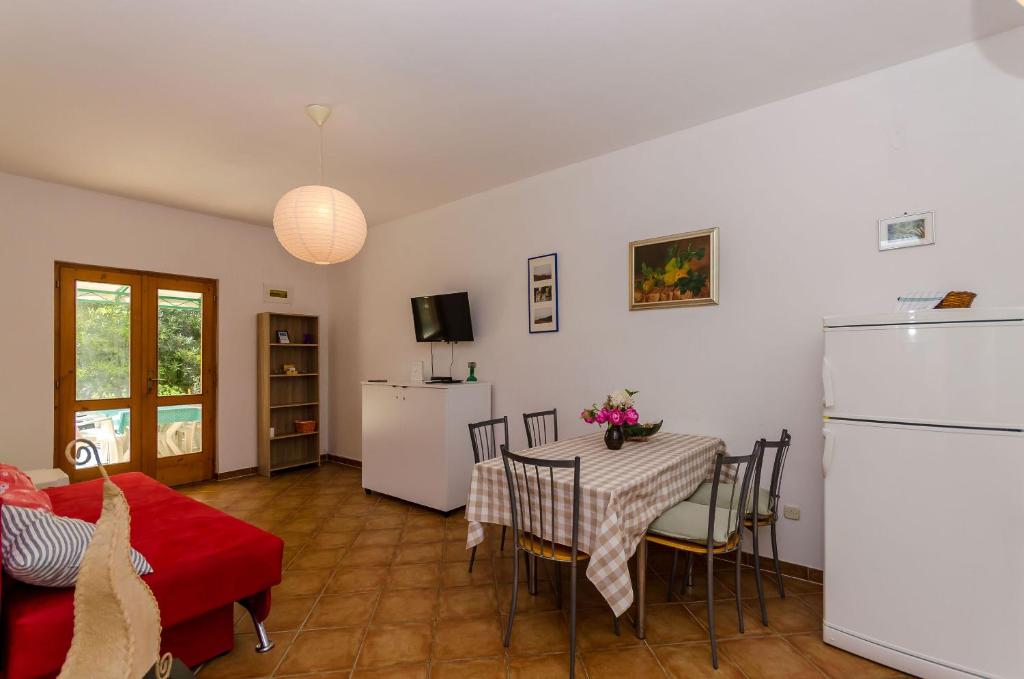 Kuchyň nebo kuchyňský kout v ubytování Apartments Josip