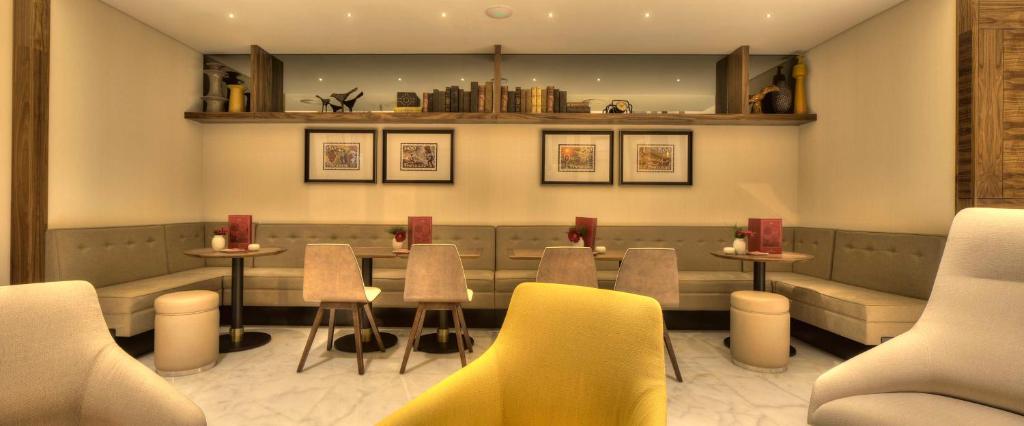 NH Collection Porto Batalha - Resim 23