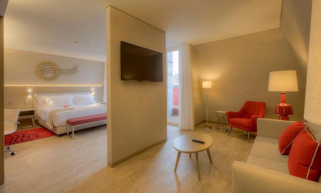NH Collection Porto Batalha - Resim 31