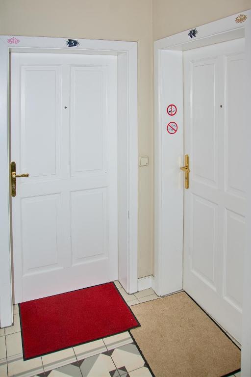 Foto Viinis asuva majutusasutuse Pink Lotus Apartment galeriist