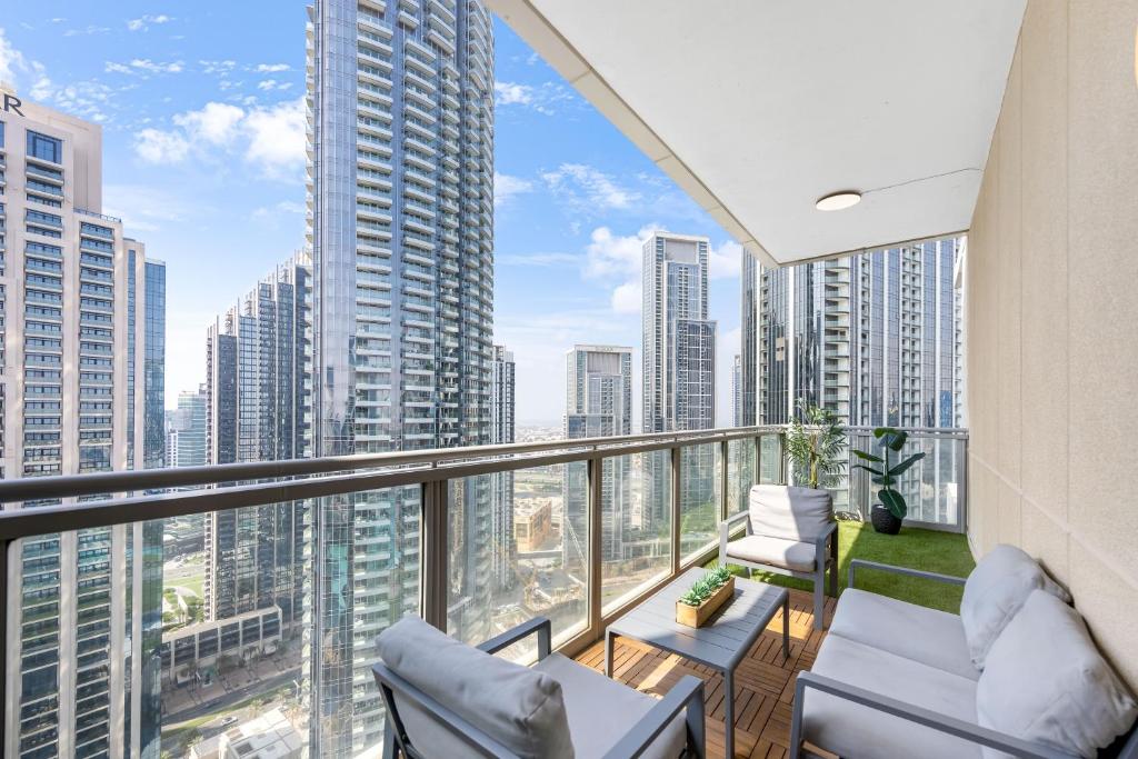 Image showcasing Durrani Homes - Alluring 5BR Penthouse with Burj Khalifa and Fountain ...