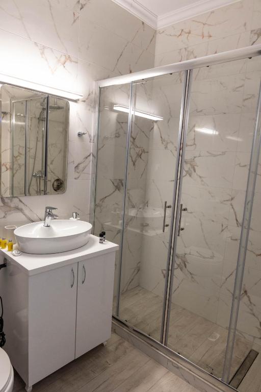 Koupelna v ubytování Comfortable Suites 2