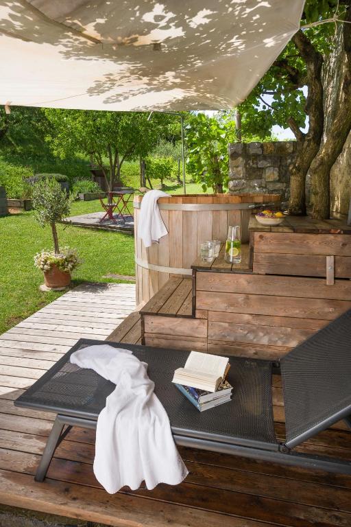 Zahrada ubytování Villa Artes with Free Hot Tub & Sauna