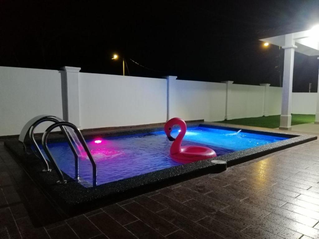 Bazén v ubytování casa610 HOMESTAY PD nebo v jeho okolí