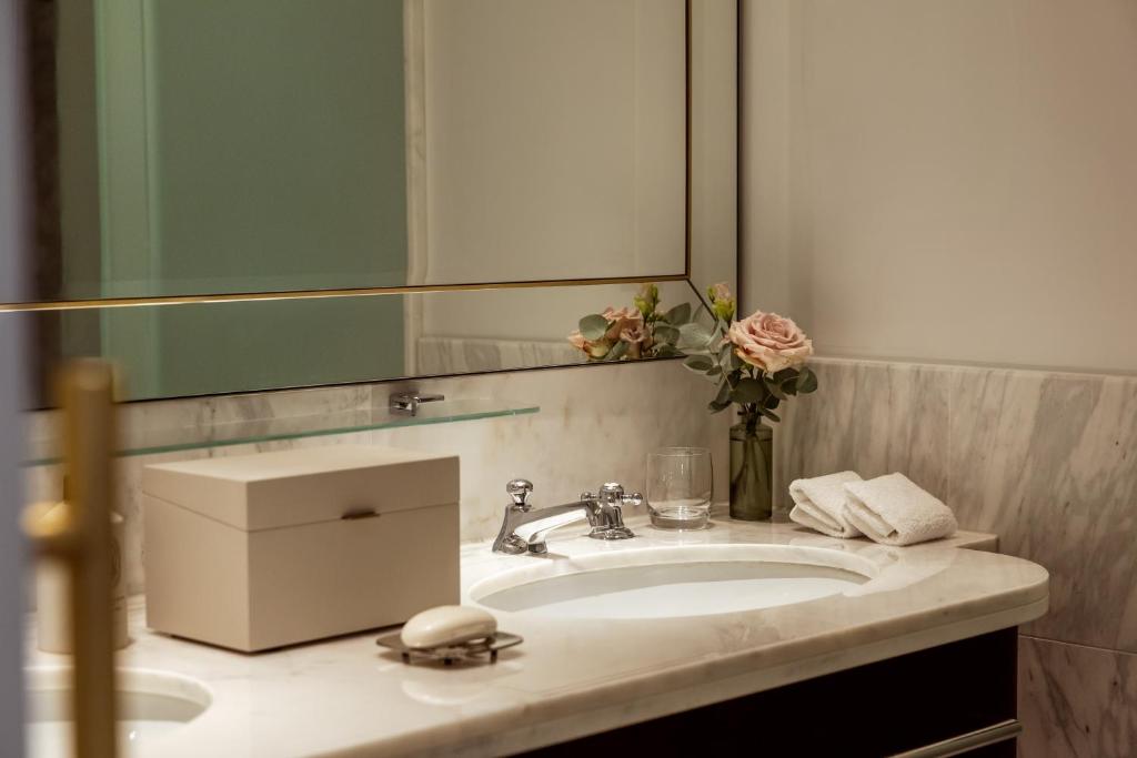 Corinthia Grand Hotel Astoria Brussels - Resim 41