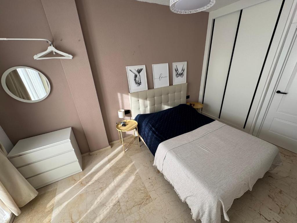 Postel nebo postele na pokoji v ubytování Piso Julia Playa