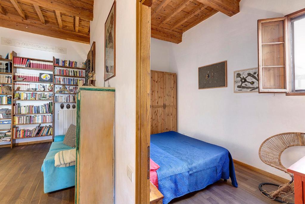 Knižnica v apartmáne