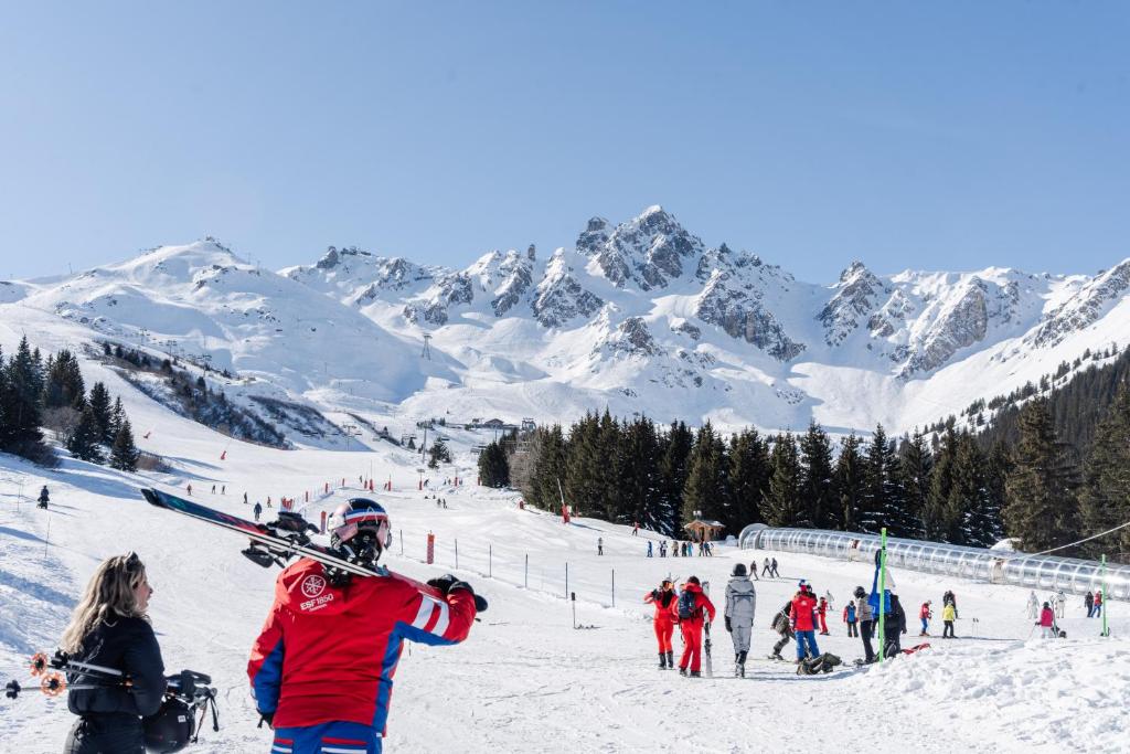 Lake Hotel Courchevel 1850 v zimě