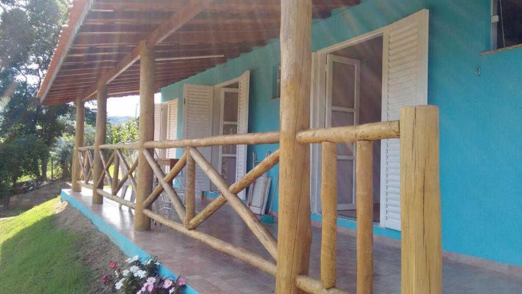 El edificio en el que está la casa vacacional