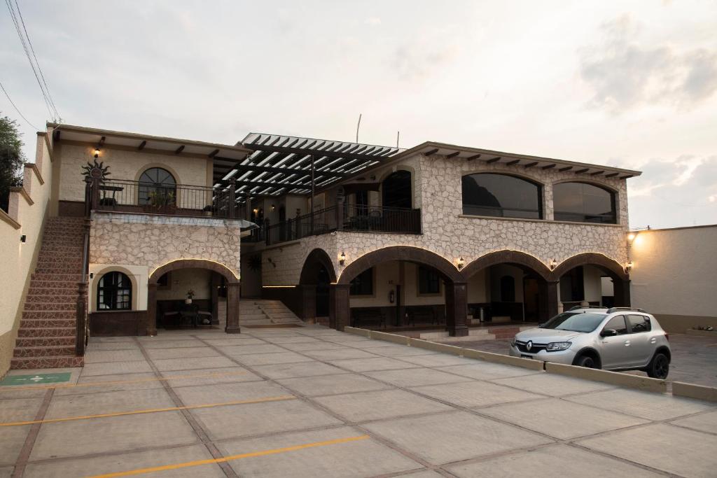 Budova, kde se hotel nachází